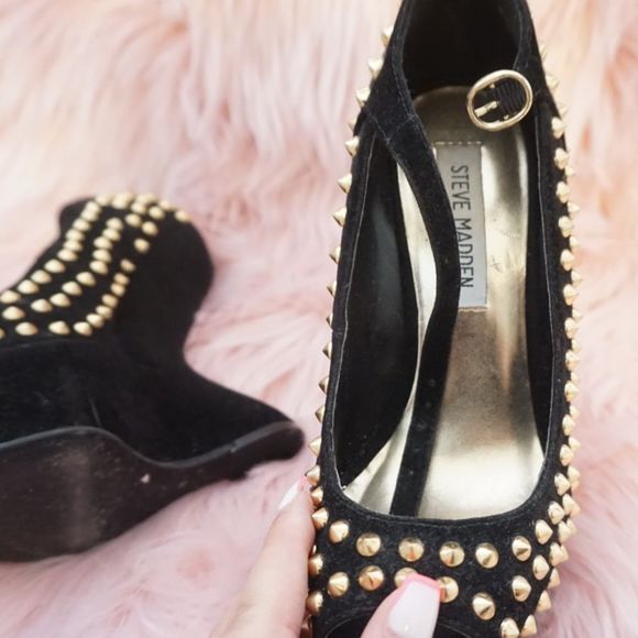 Steve Madden | Black Studded Heels - Picture 4 of 4
